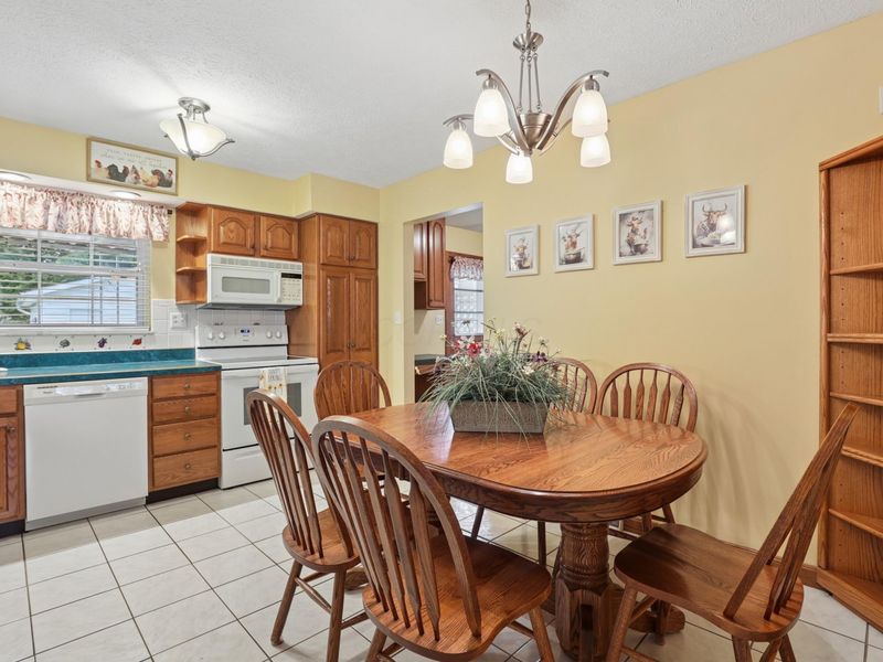6480 Carriage Lane, Reynoldsburg, OH 43068 Photo 7