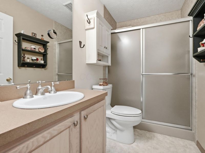 1238 Hunters Walk , Ashland, OH 44805 Photo 8