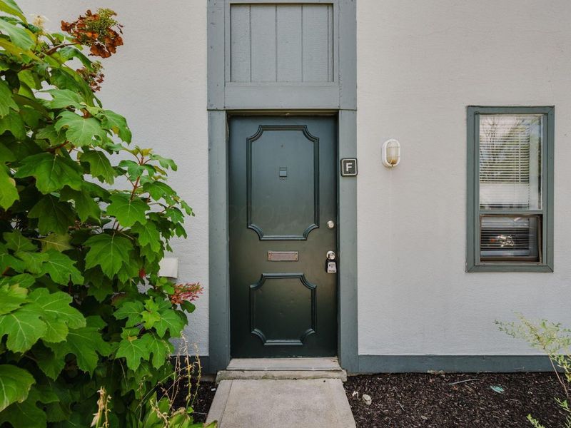 1014 Galliton Court, Unit F, Columbus, OH 43220 Photo 31