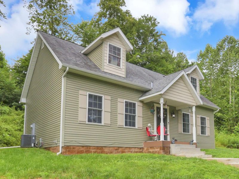 11556 Maysville-Williams Road , Logan, OH 43138 Photo 4