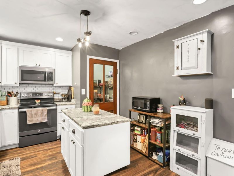 11556 Maysville-Williams Road , Logan, OH 43138 Photo 9