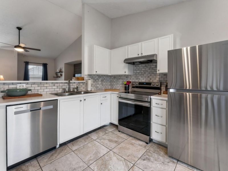 5956 Signature Drive, Galloway, OH 43119 Photo 5