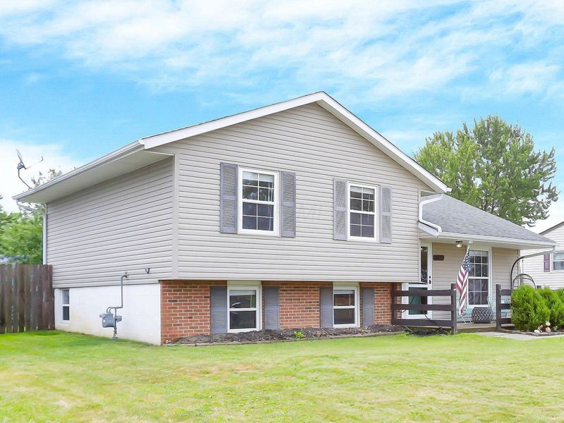 4872 Middle School Street, Columbus, OH 43207 Photo 2