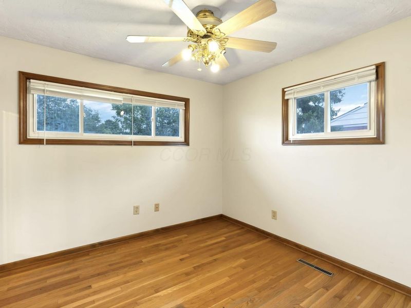 837 Demorest Road , Columbus, OH 43204 Photo 11