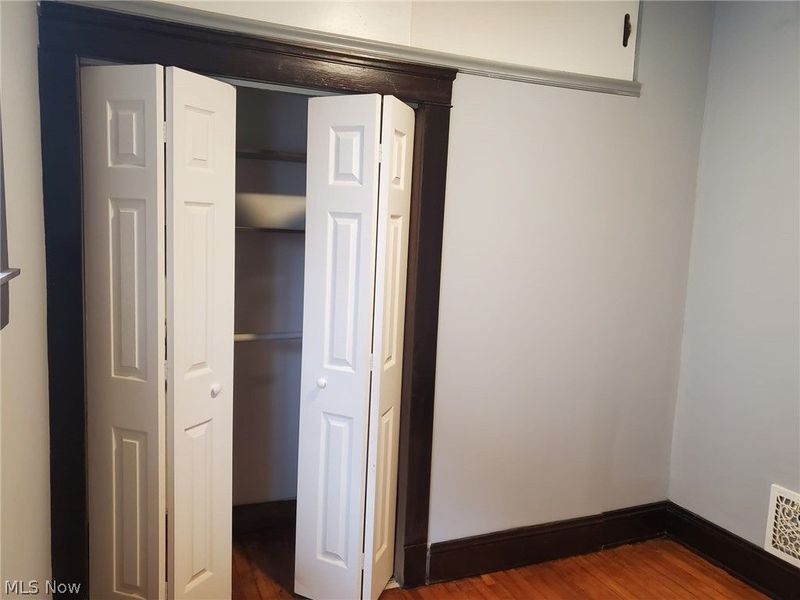 3318 Montclair Avenue, Cleveland, OH 44109 Photo 17