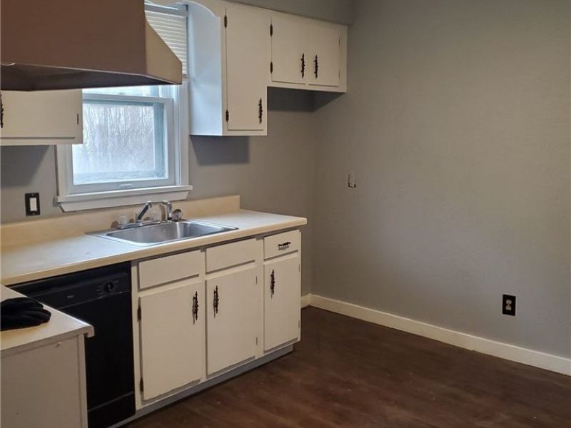 3318 Montclair Avenue, Cleveland, OH 44109 Photo 18