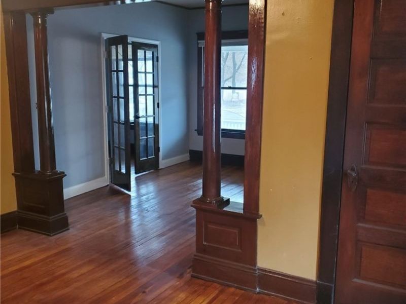 3318 Montclair Avenue, Cleveland, OH 44109 Photo 5