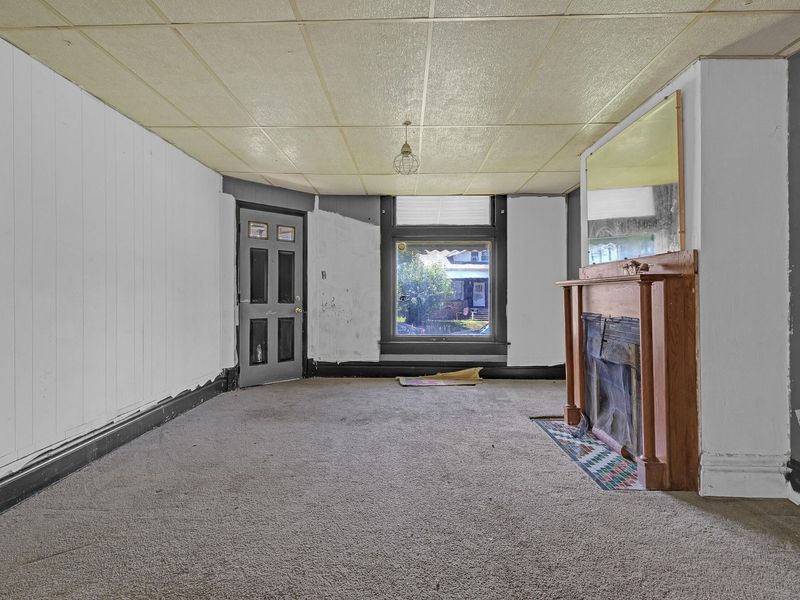 116 Clarendon Avenue, Columbus, OH 43223 Photo 4