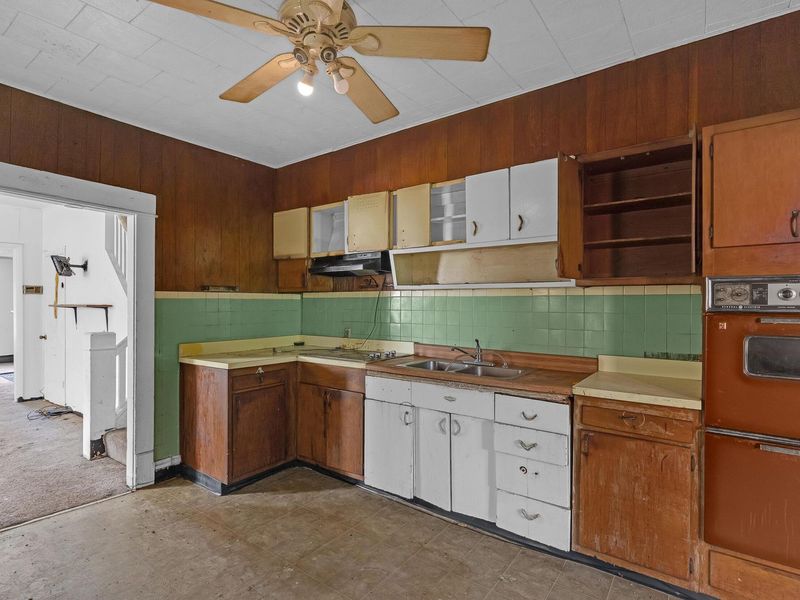 116 Clarendon Avenue, Columbus, OH 43223 Photo 8