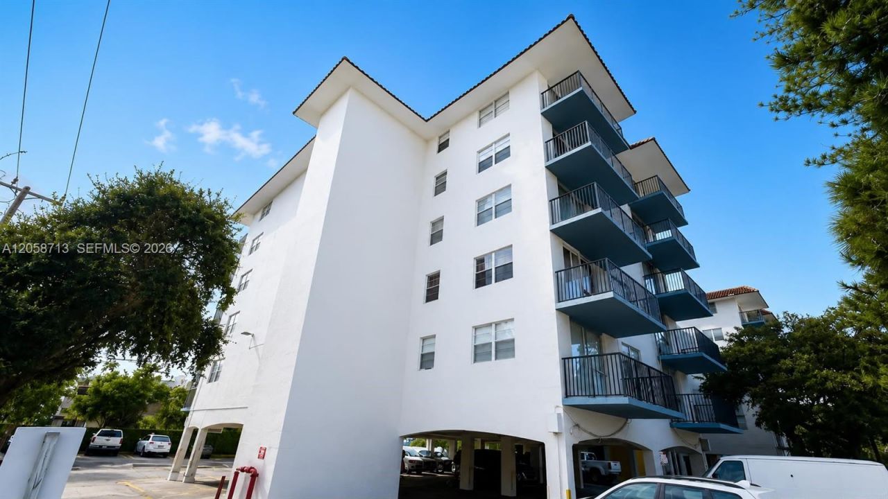 12590 NE 16th Ave, Unit 605, North Miami, FL 33161 Photo