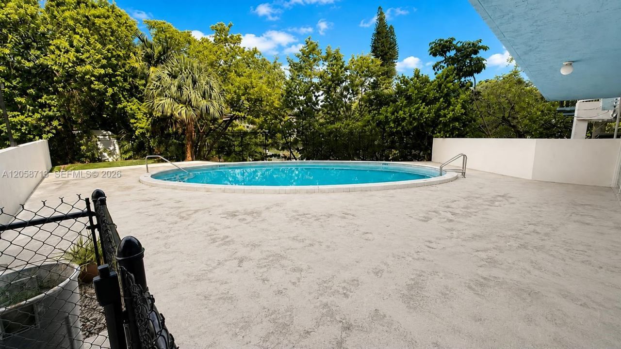 12590 NE 16th Ave, Unit 605, North Miami, FL 33161 Photo