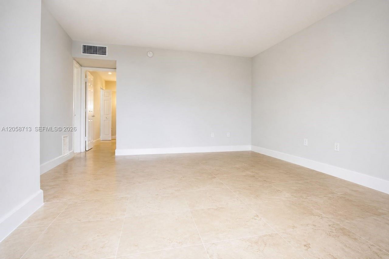 12590 NE 16th Ave, Unit 605, North Miami, FL 33161 Photo