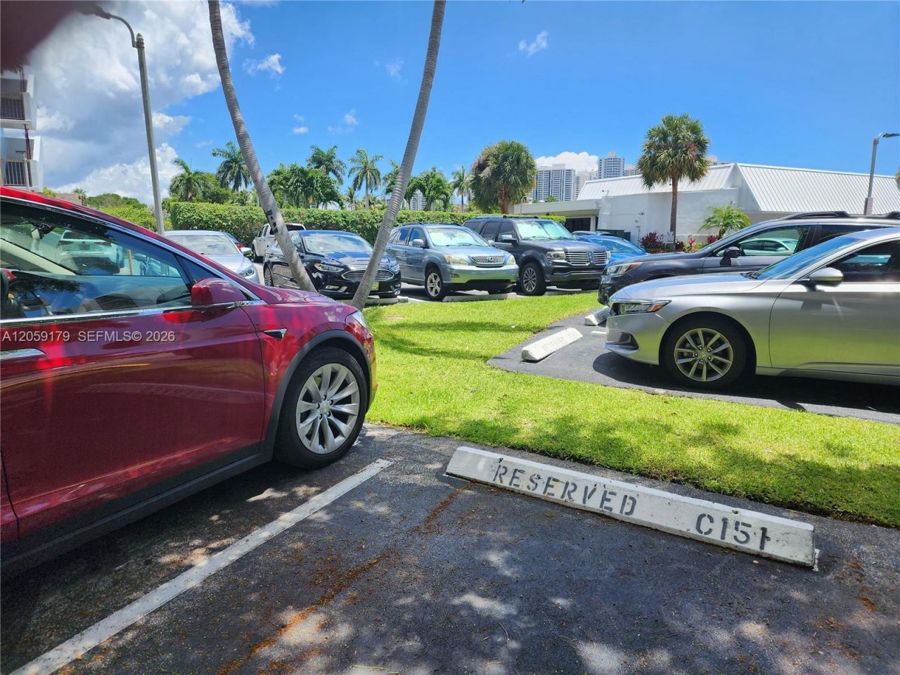 3401 N Country Club Dr , Unit 117, Aventura, FL 33180 Photo