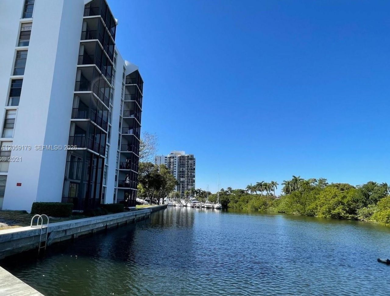 3401 N Country Club Dr , Unit 117, Aventura, FL 33180 Photo