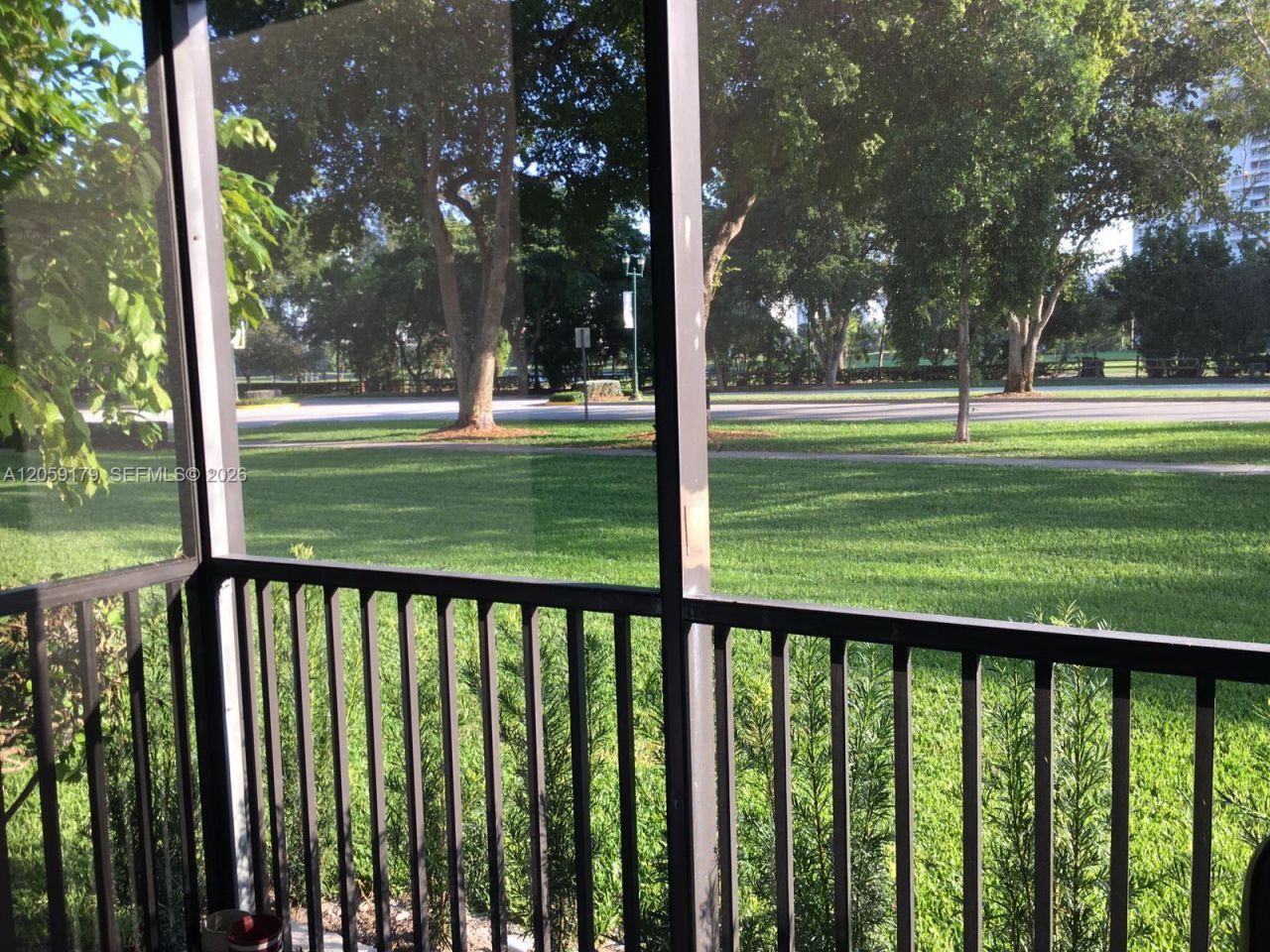 3401 N Country Club Dr , Unit 117, Aventura, FL 33180 Photo