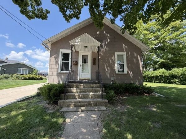 322 Fitzgerald Street , Oglesby, IL 61348