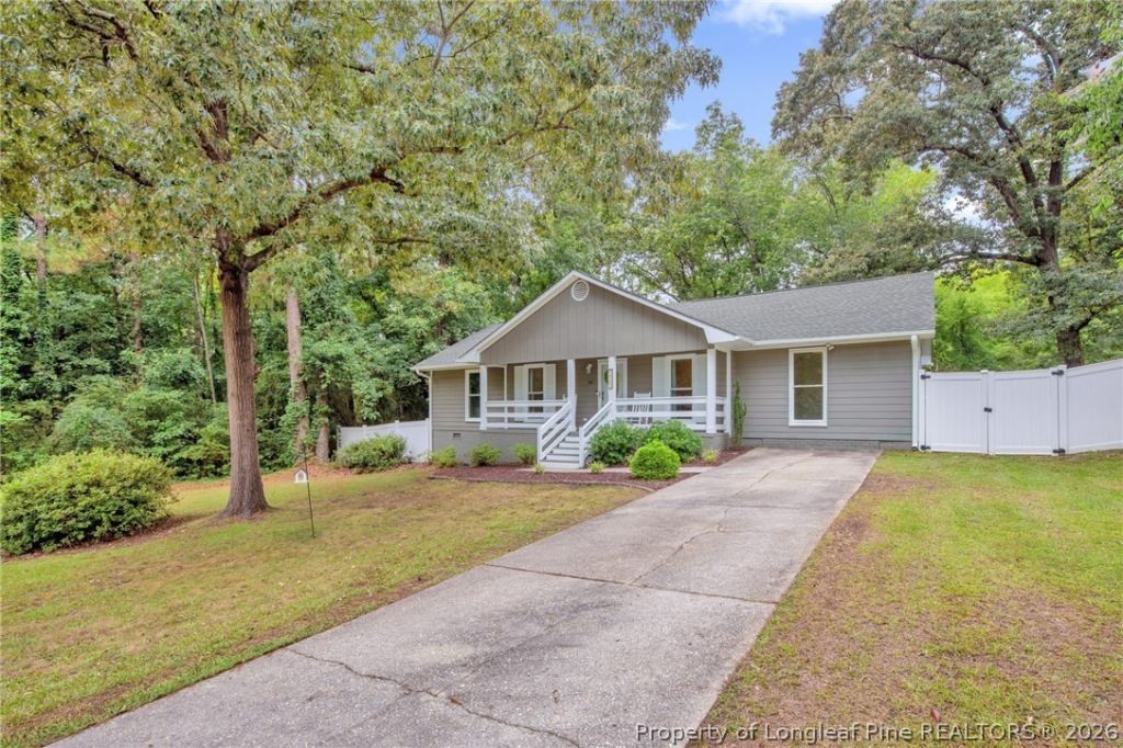 162 Oakridge Avenue, Spring Lake, NC 28390 Main Photo