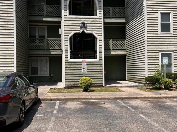 6716-7 Willowbrook Drive , Unit 7, Fayetteville, NC 28314