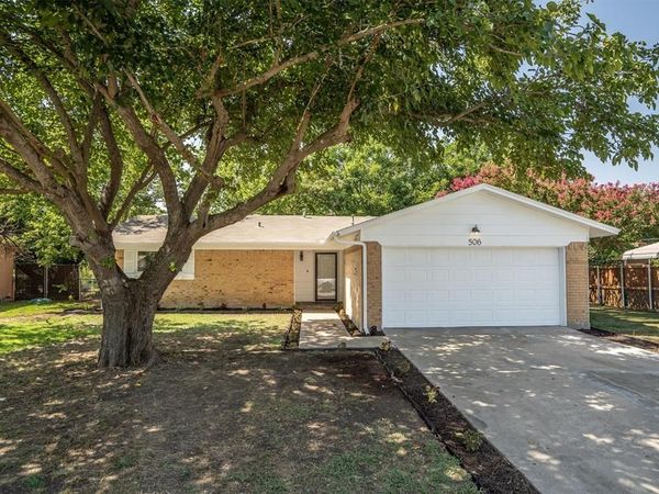 506 Retama Street , Denton, TX 76209