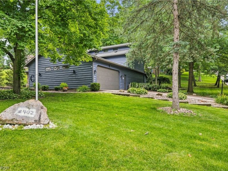 2402 Woodlawn, Dover, OH 44622 Photo 3