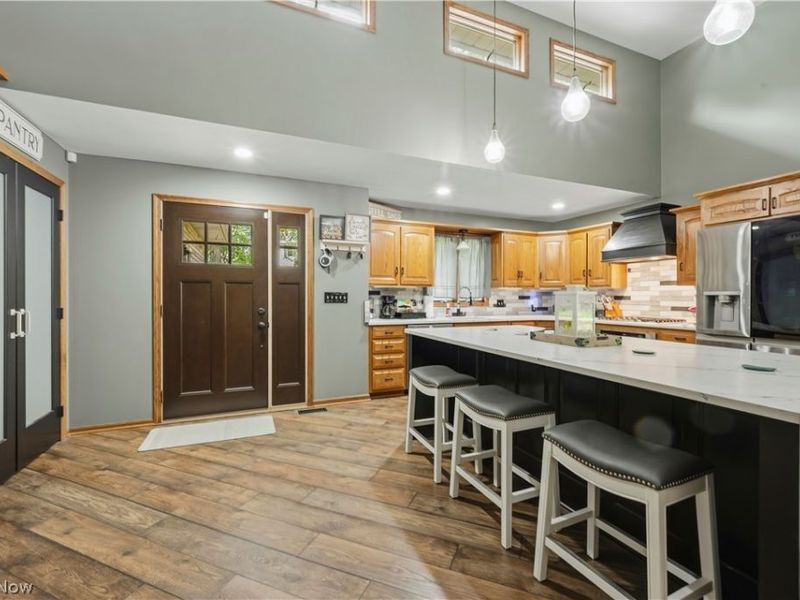 2402 Woodlawn, Dover, OH 44622 Photo 4