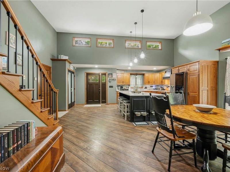 2402 Woodlawn, Dover, OH 44622 Photo 5