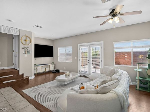 6749 Lookout Lodge Lane, Unit 2, North Las Vegas, NV 89084