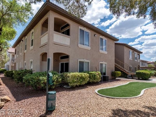 2305 W Horizon Ridge Parkway, Unit 3813, Henderson, NV 89052