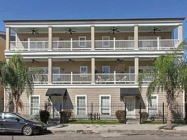 3201 CARONDELET Street , Unit 101, New Orleans, LA 70115