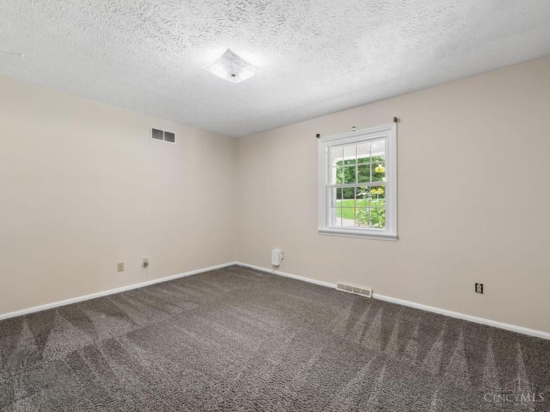 6215 Greenbud Drive, Wayne Twp, OH 45122 Photo 36