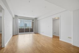 14 Lockwood Drive photo 4