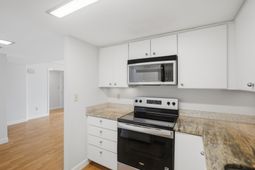 14 Lockwood Drive photo 4