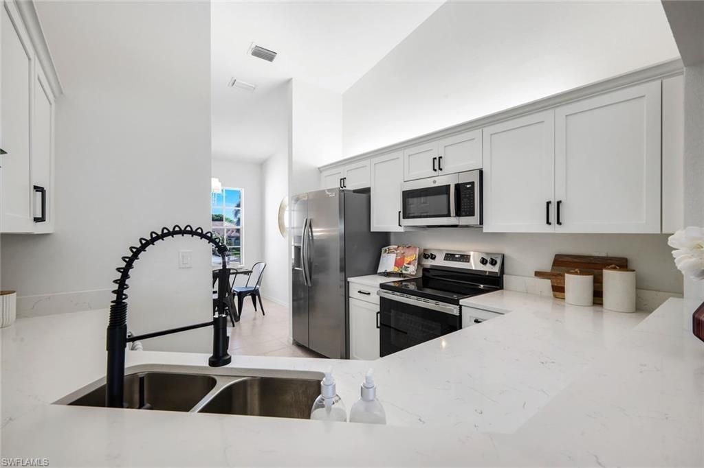 2390 Piccadilly Circus , Unit 202, Naples, FL 34112 Photo