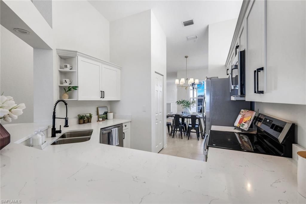 2390 Piccadilly Circus , Unit 202, Naples, FL 34112 Photo