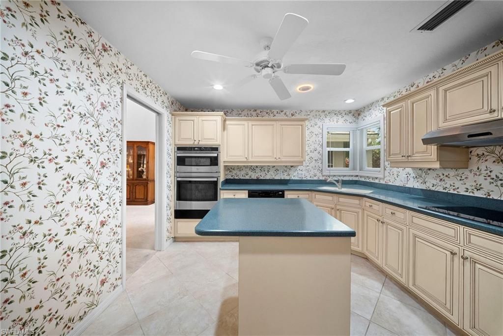 54 Grey Wing Pt, Naples, FL 34113 Photo