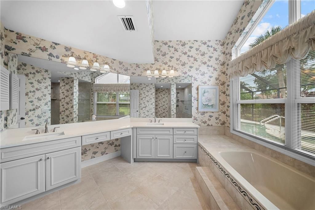 54 Grey Wing Pt, Naples, FL 34113 Photo