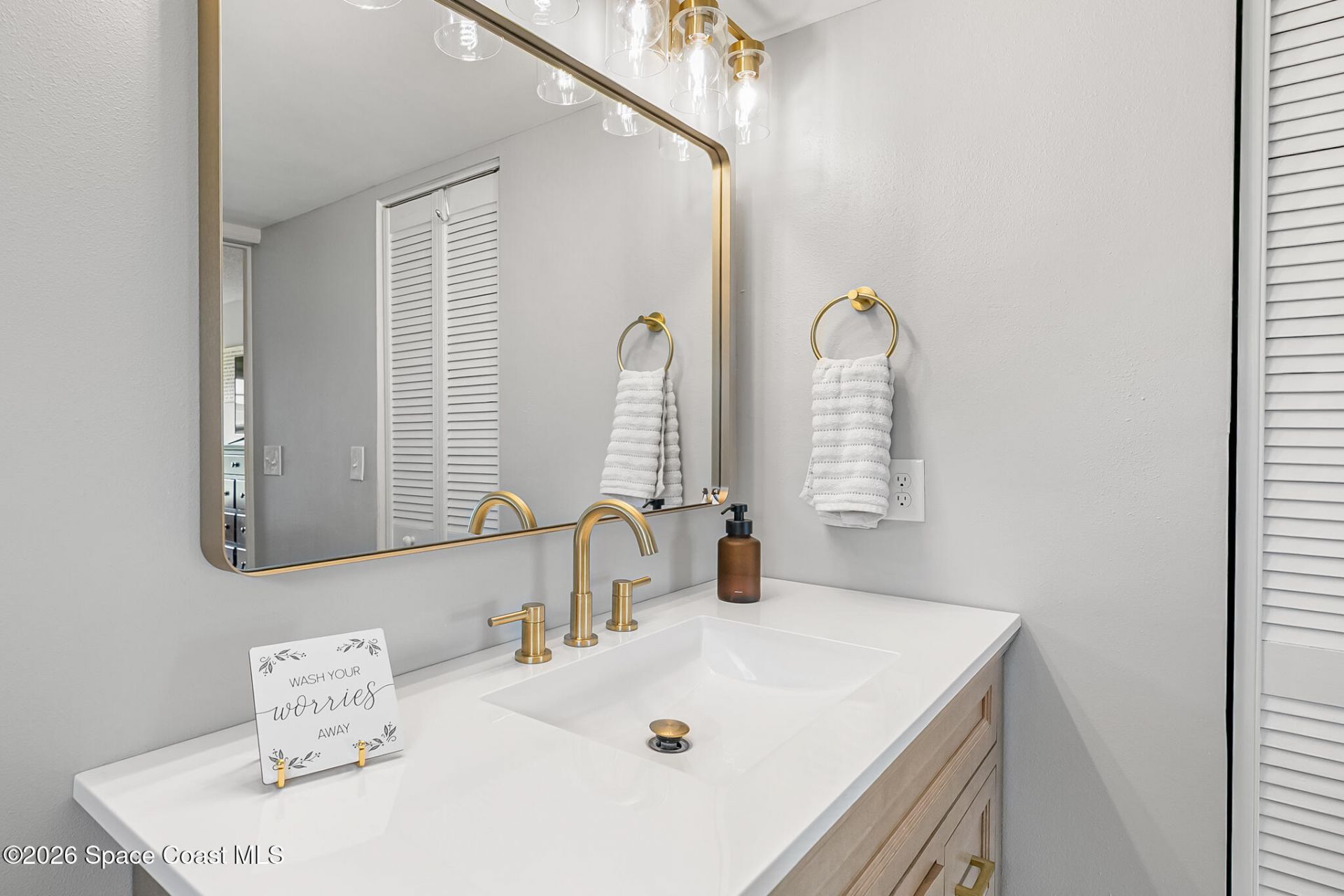 606 Seven Gables Circle Se, Palm Bay, FL 32909 Photo