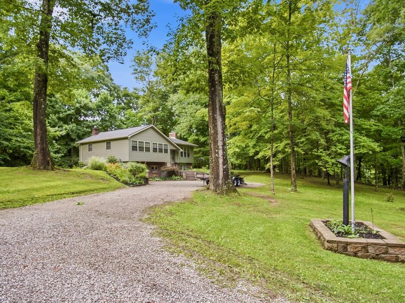 210 Camp Lane, New Concord, OH 43762 Photo 10