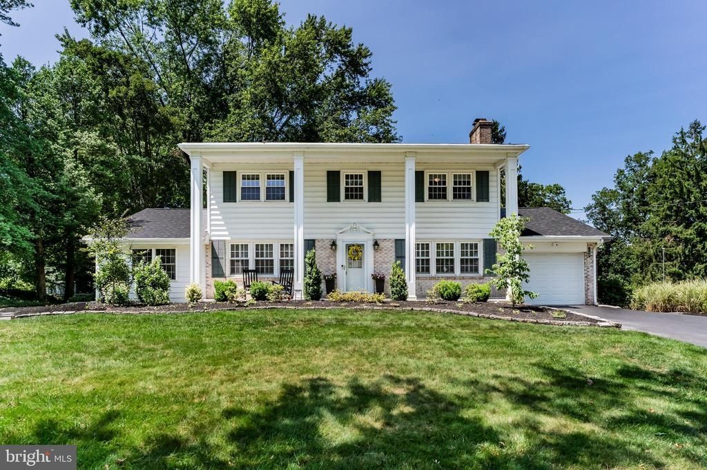 108 OLD FORD DRIVE, CAMP HILL, PA 17011