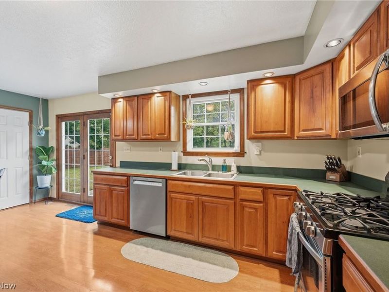 216 Pleasant Street, Lagrange, OH 44050 Photo 10