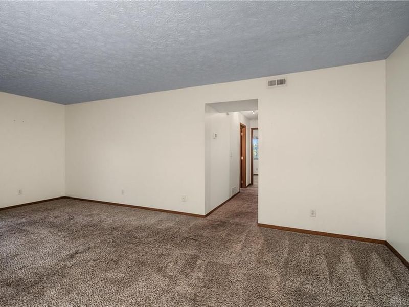 3942 Mack Rd Unit 15, Fairfield Township, OH 45014 Photo 11