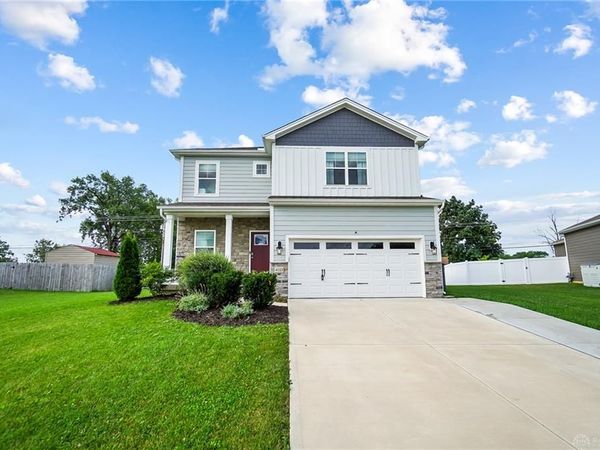 4113 Silver Oak Way, Dayton, OH 45424