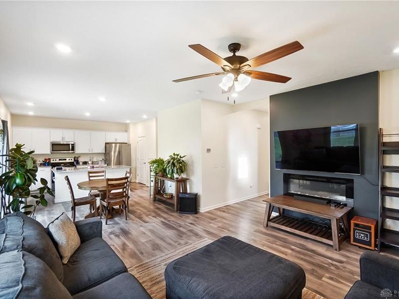 4113 Silver Oak Way, Dayton, OH 45424 Photo 6