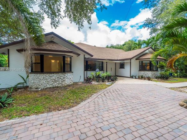 18180 SW 66th St , Southwest Ranches, FL 33331