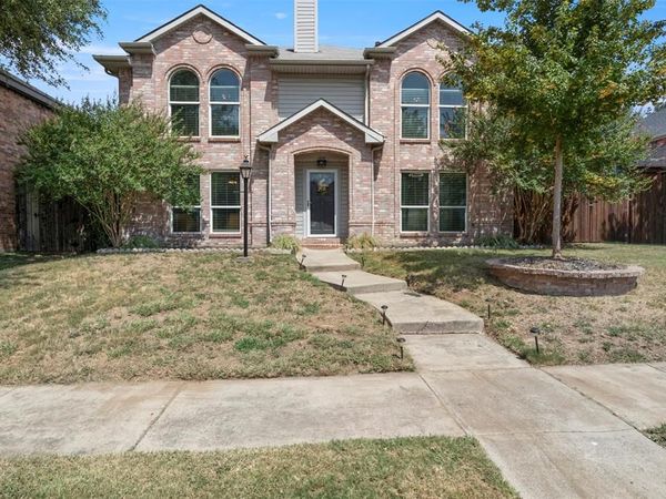 1428 Creekview Drive , Lewisville, TX 75067