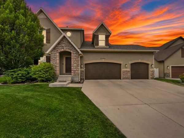 2534 W ADELAIDE DR, Riverton, UT 84065