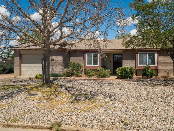 680 Bhutan Drive SE, Rio Rancho, NM 87124