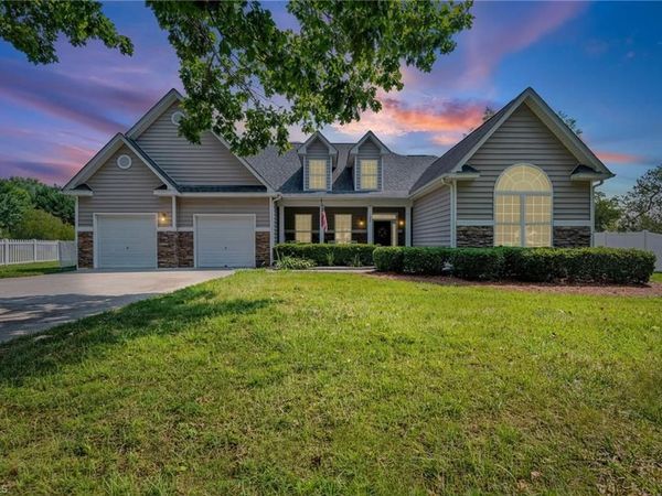 132 Lakepoint Drive , Advance, NC 27006