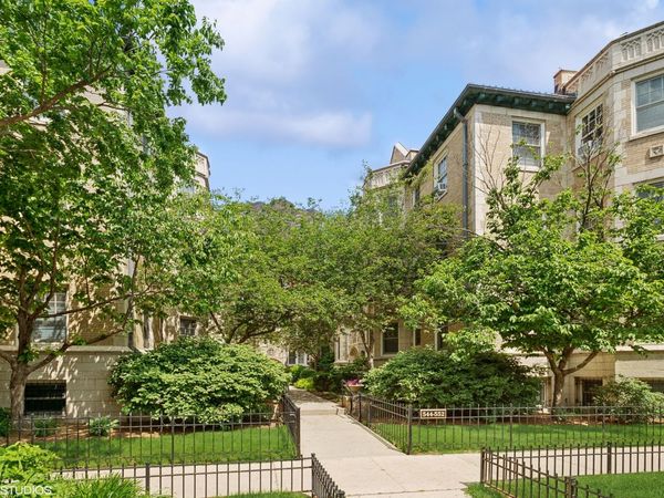 542 W Brompton Avenue , Unit 1N, Chicago, IL 60657