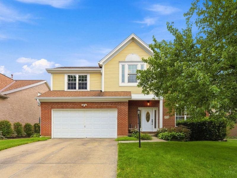 320 Parktrail Lane, Cincinnati, OH 45238 Photo 3